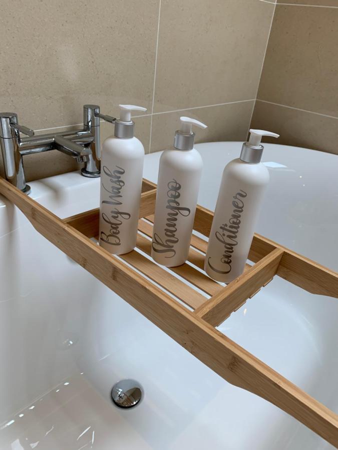Appartamento Orchard Oasis, Luxury Penthouse Getaway Coleraine Esterno foto